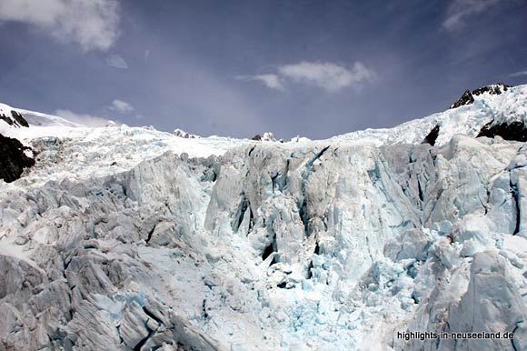 blaues Eis auf dem Franz Josef Gletscher