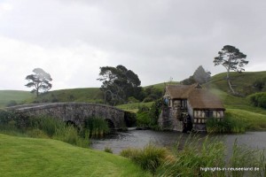 die Brücke mit der Mühle