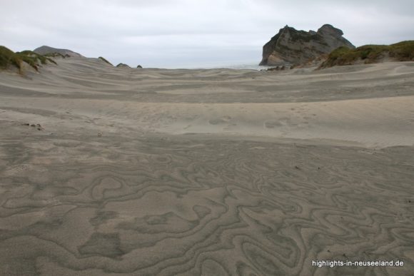 Wharariki Beach